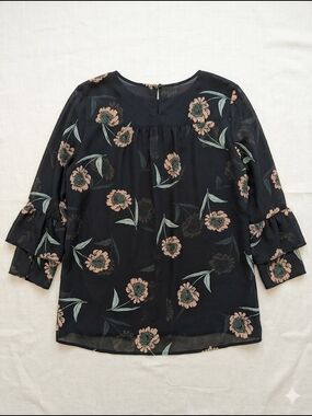 Cabi La Di Dah Poetcore Boho Blouse Sheer Floral Boho Romantic Poet Sleeve